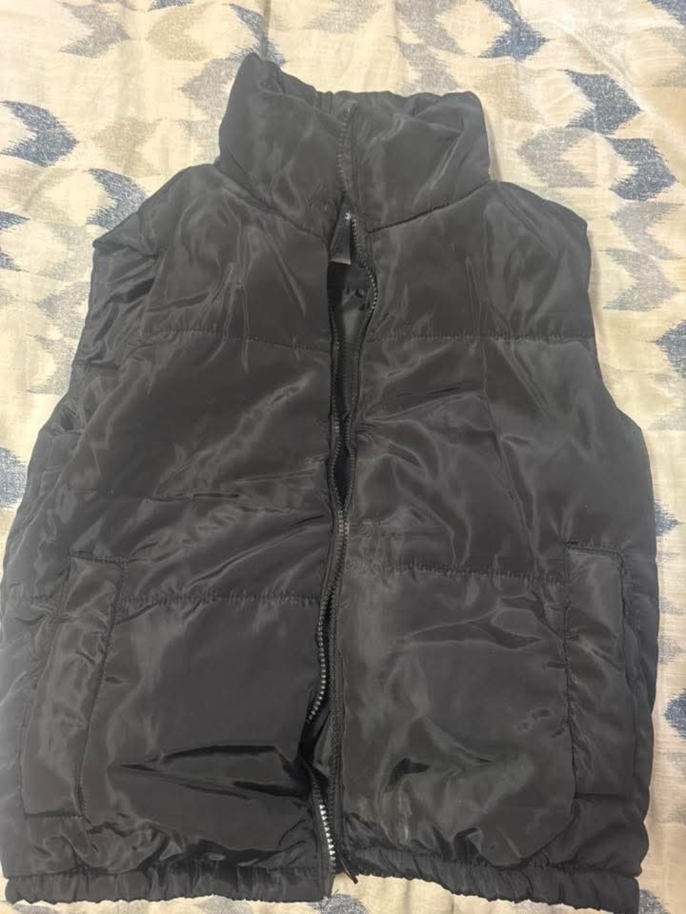 just be Black Quilted Puffer Vest - Classic Black